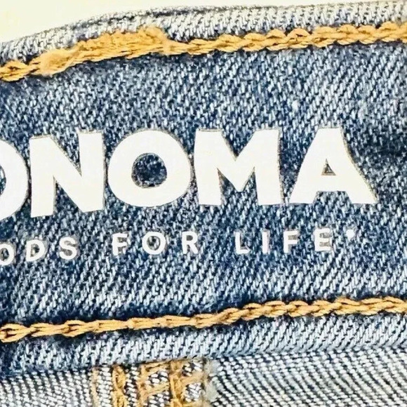 NWT SONOMA Women High Rise Blue Rolled Cuff Distressed Denim Mom Shorts Plus 24W - Picture 3 of 5